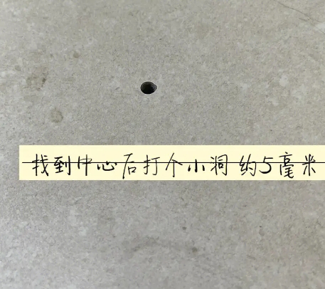 阜新市瓷砖空鼓维修公司专业解答在瓷砖铺贴过程中，如果砂料搅拌不均匀，将会带来以下问题